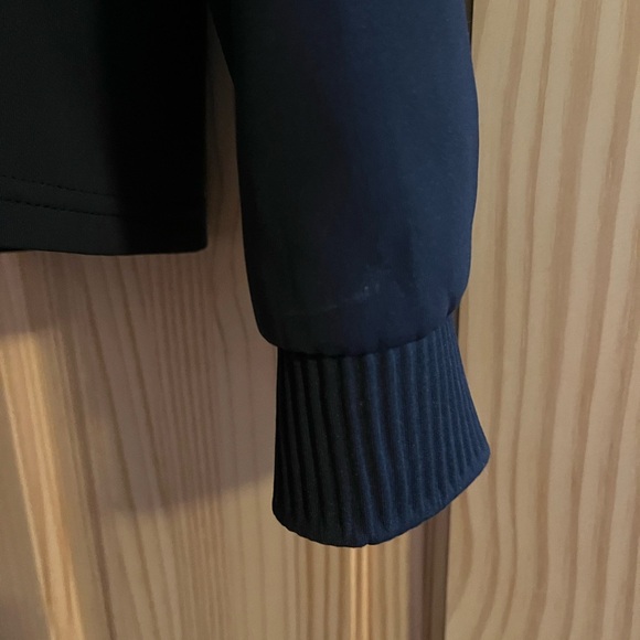 Avia Women’s Black Hooded Jacket, light weight, size Large (12-14) - Picture 6 of 7